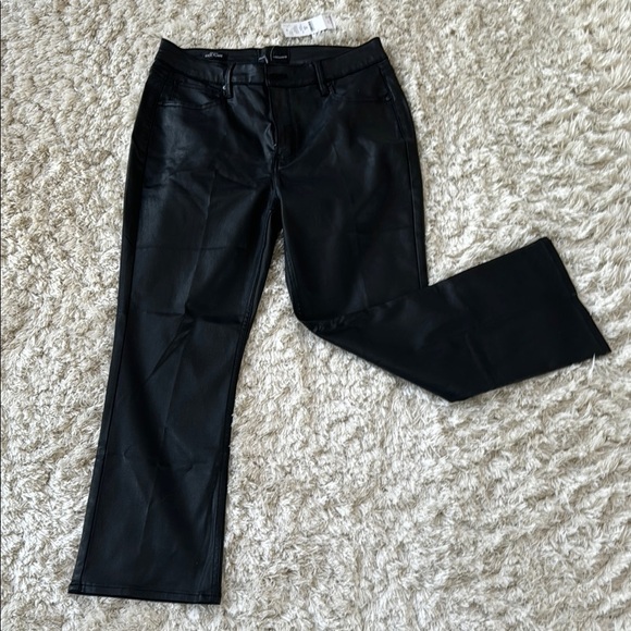 White House Black Market Pants - New black coated Vegas White House black market size 10 pants